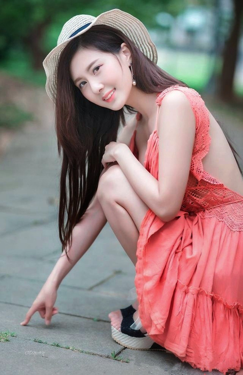 世俱杯专业体育赛事直播平台-“高新体育中心：羽毛球赛场成全球选手竞技之地”